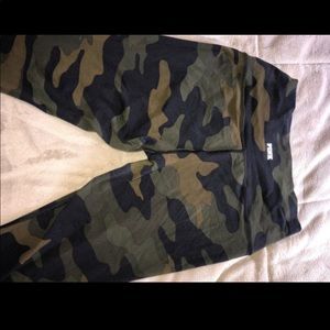 Leggings/yoga pants